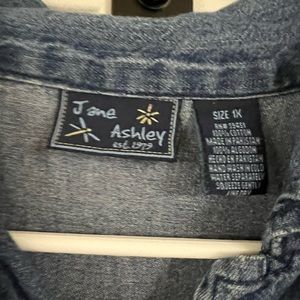 Beautiful butterfly jean button up size 1X!